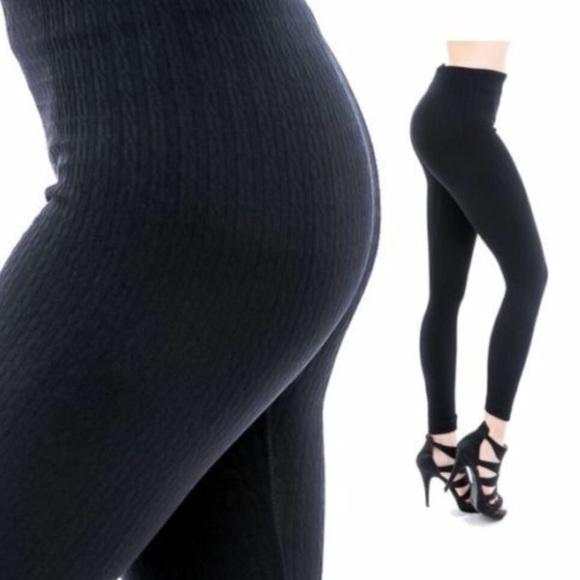 🌹 B1G1 NWT Black Textured Leggings - Picture 1 of 3